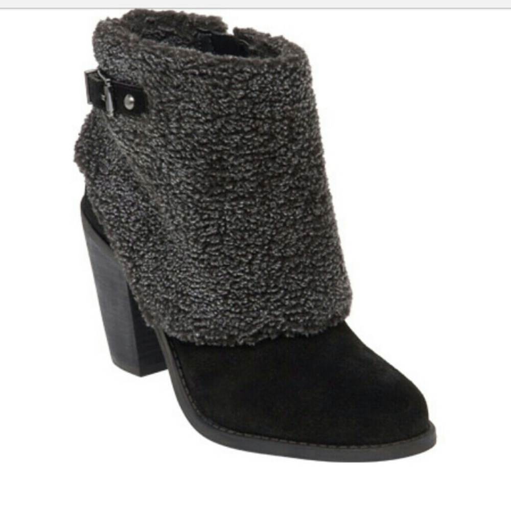 Trending! Ankle Boots NWOT⭐ - Picture 1 of 3